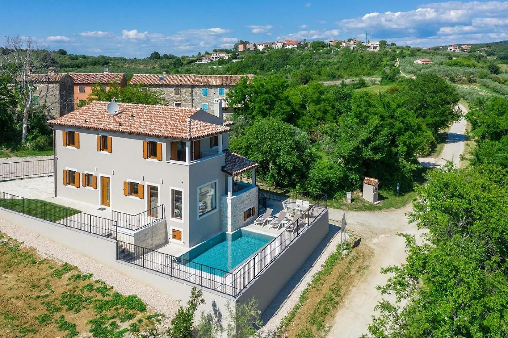 Villa Skarline Donje Baredine