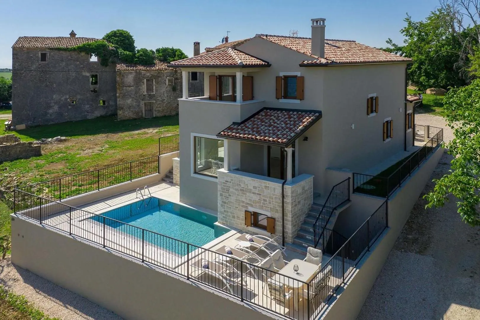 Villa Skarline Donje Baredine